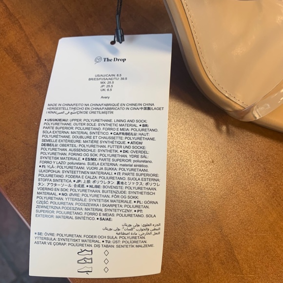 Sandals - Picture 6 of 6